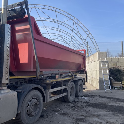 Yard roll off - yard,
