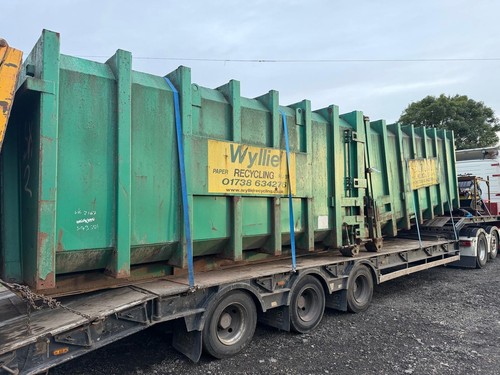 Yard roll off - roll,