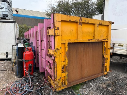 Yard roll off - roll,